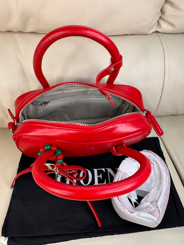 #cherryred
