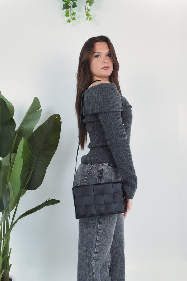 Andrea Unisex Woven Messanger Bag - Black